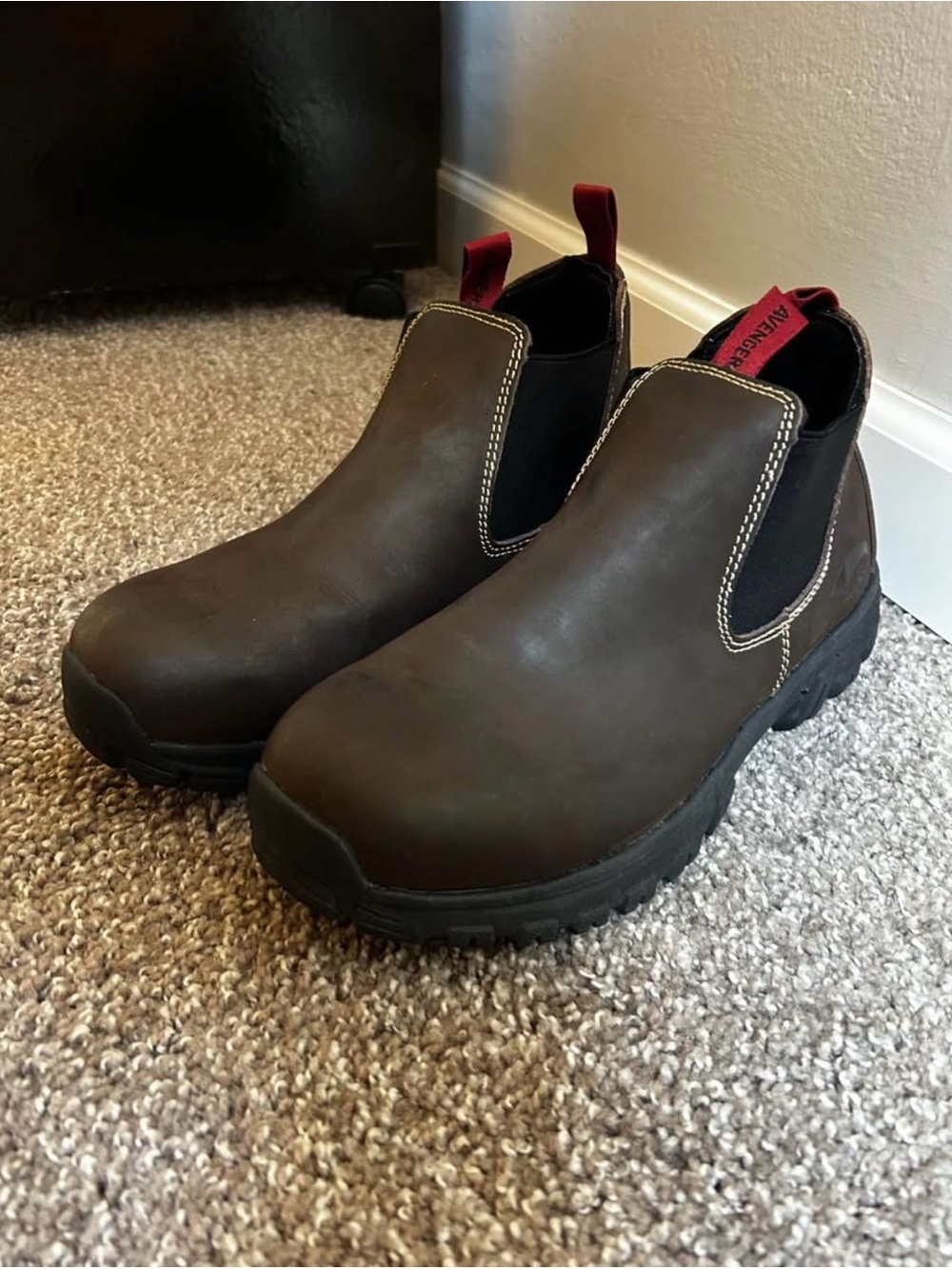 Avenger Men’s Brown Non-Slip Steel-toed Boots